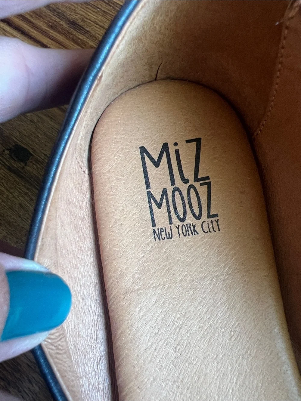 Miz Mooz 38 Black Leather Like New Josephine Pointed Flats